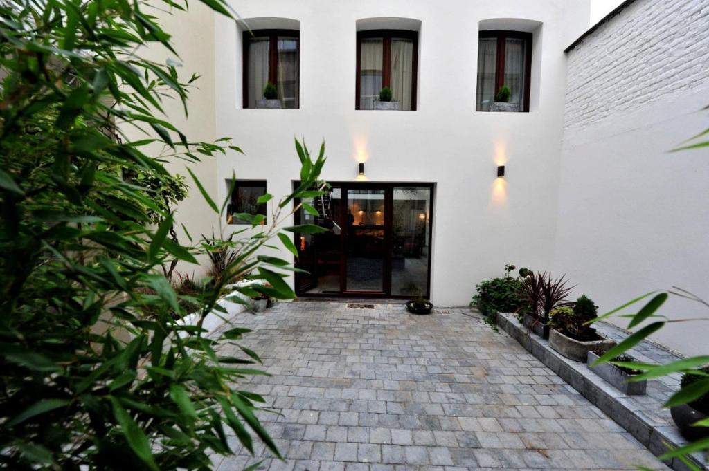B&B L'Arbre De Vie Ixelles Exterior photo
